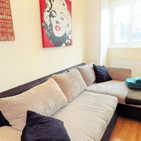 Kings Cross Apartment لندن الغرفة الصورة