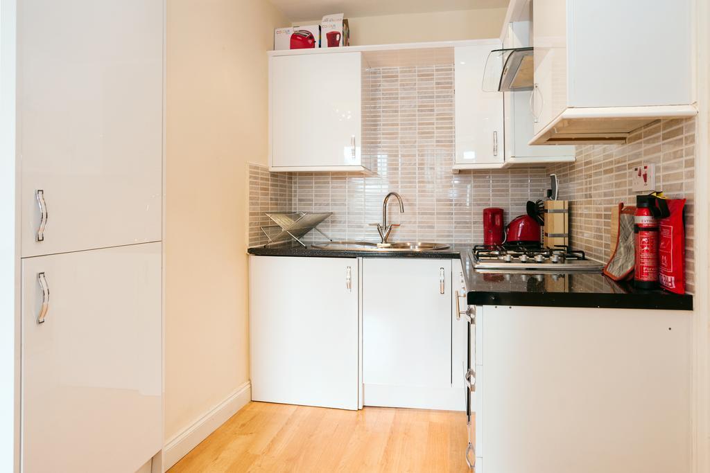 Kings Cross Apartment لندن الغرفة الصورة